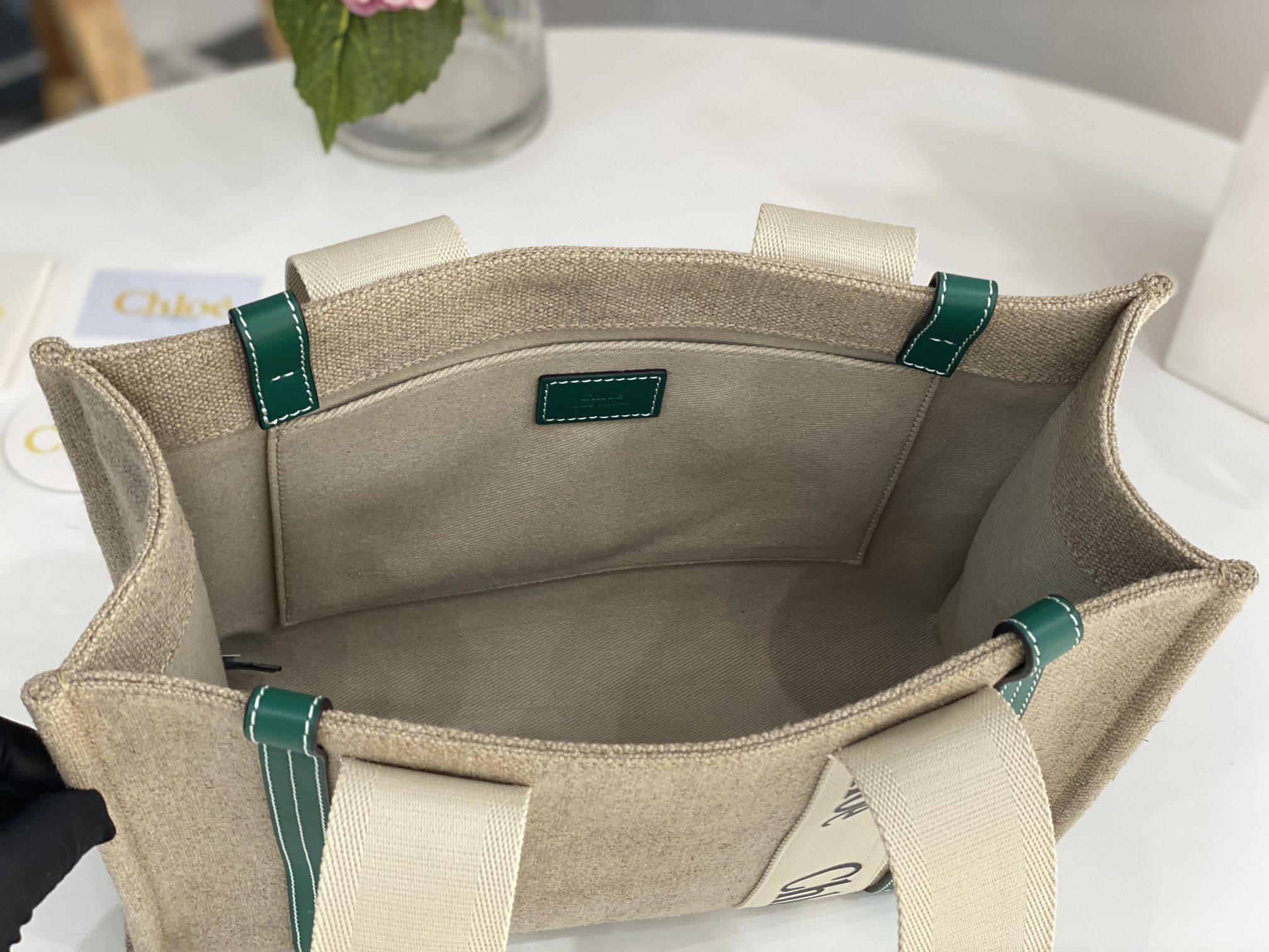 Chloe Medium Woody Tote Bag In Linen 